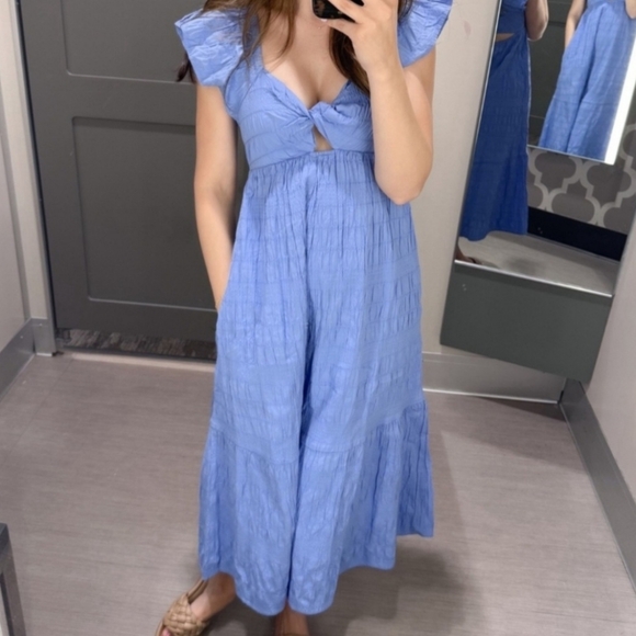 BLUE UNIVERSAL THREAD RUFFLE FLUTTER SLEEVE PUCKER SMOCK TWIST FRONT MIDI DRESS - Picture 6 of 11